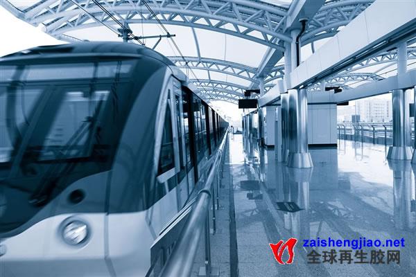 上海首条胶轮路轨系统 还能无人驾驶150610