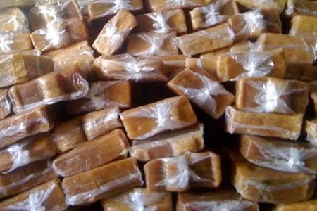 山东天然胶现货价格回落，下游气氛刚需拿货观望为主