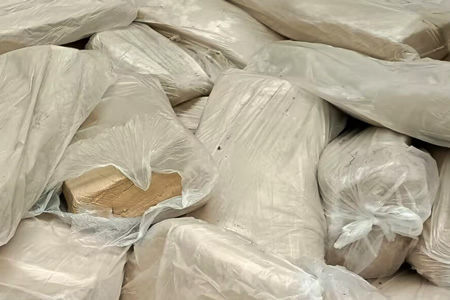 天津天然橡胶拿货价格小幅上调50元/吨，市场成交依旧清淡