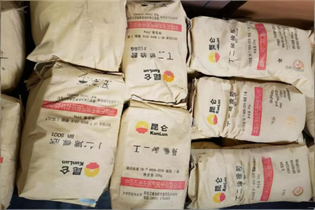 青岛顺丁橡胶价格10100-10600元/吨