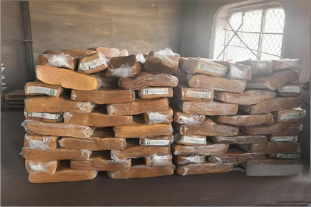 天然橡胶混合胶现货价格上涨200元