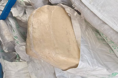 上海全乳胶价格暂稳 市场观望情绪浓郁